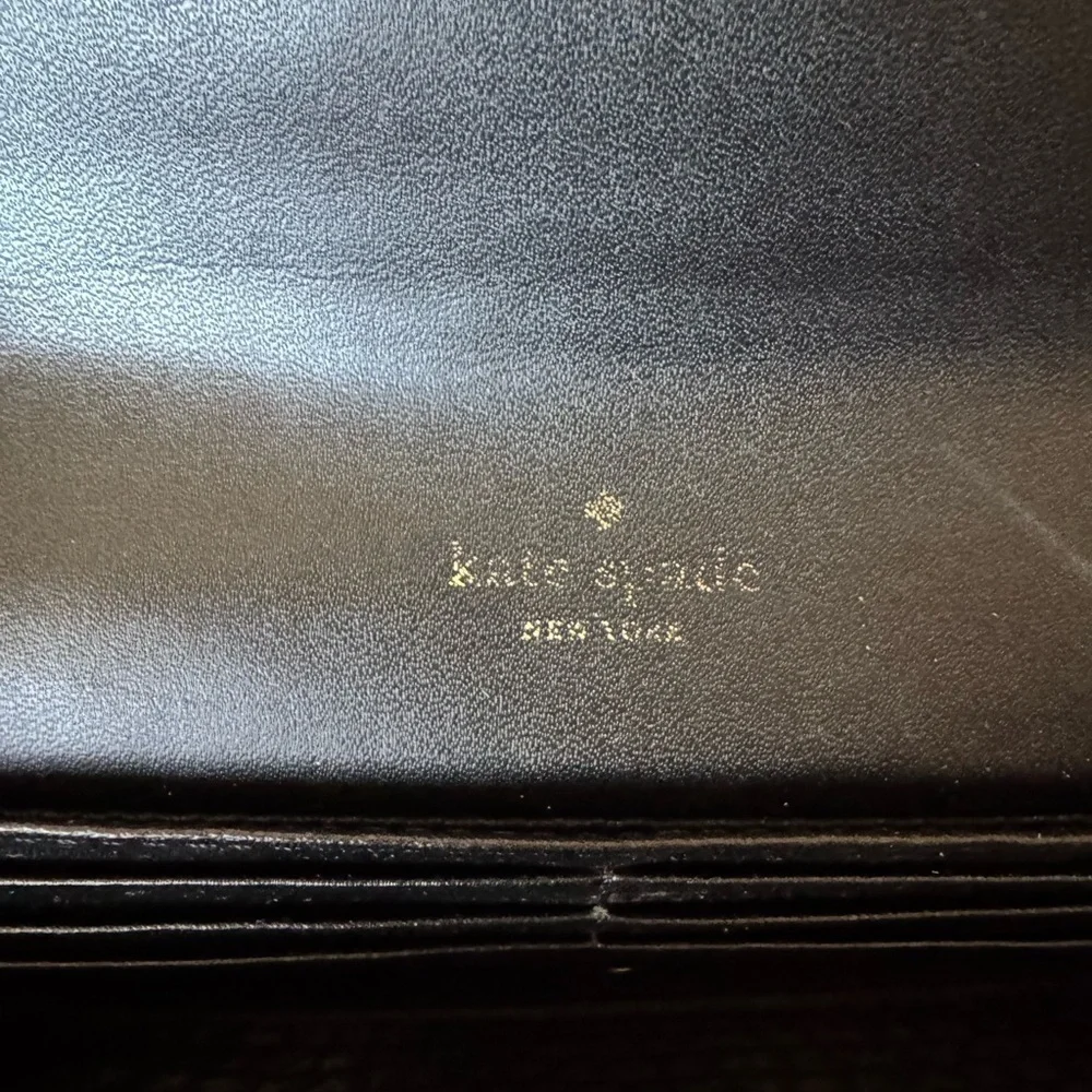 KATE SPADE Two Tone Snap Wallet